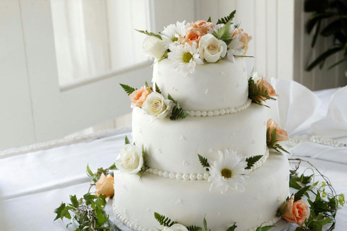 Cakes by Sweet Elegance